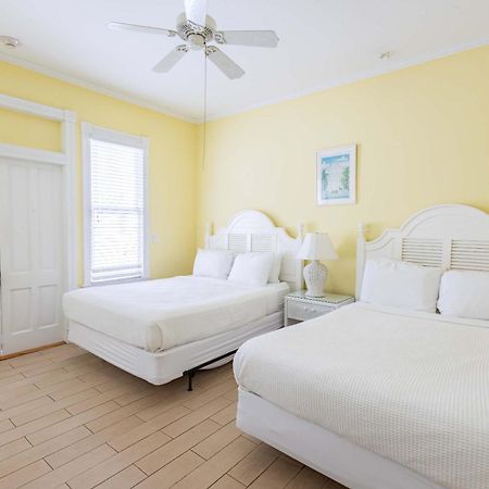 Deluxe Queen At The Curry Mansion - Parking & Heated Pool! Key West Exterior photo